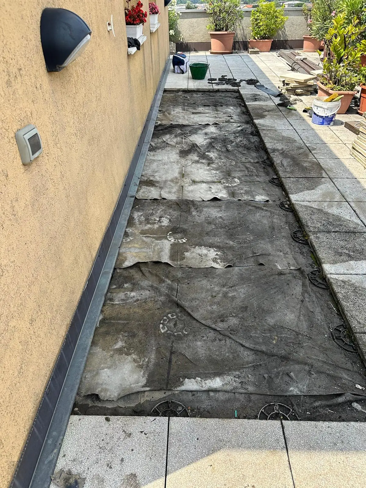 Servizi condominiali manutenzione ordinaria guaine Mariano Comense